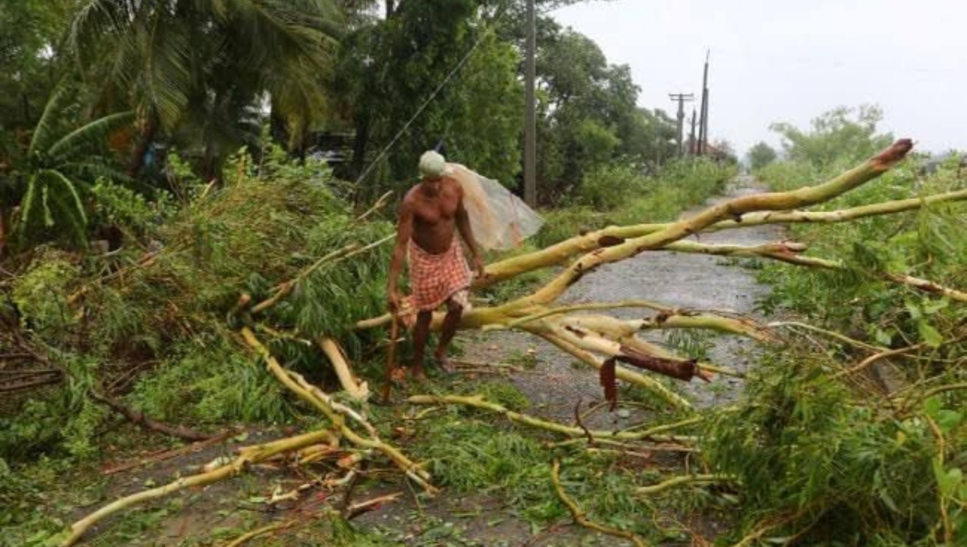 Man After Cyclone hit Odisha