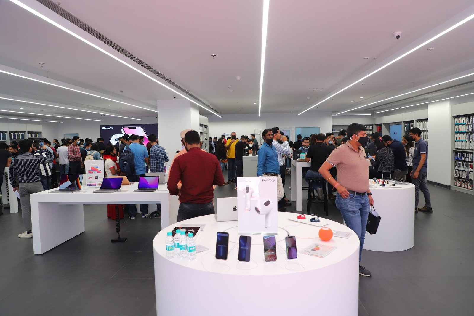 Unicorn Unveils Gurugram s First Apple Premium Reseller Store Offers