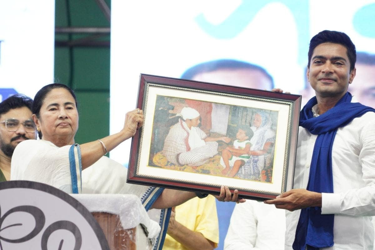 Guess how much Mamata Banerjee's paintings fetched in the US? – Firstpost
