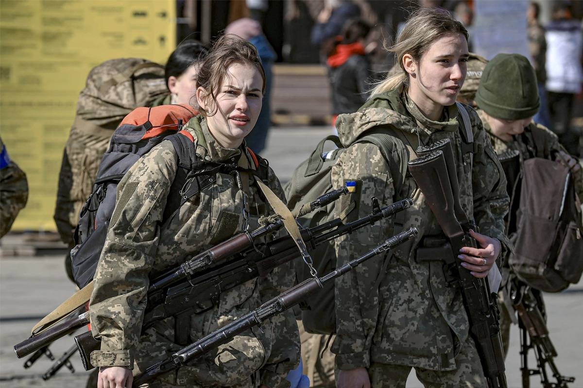 Ukraine commander forces women soldiers sex or husband to fight Russians