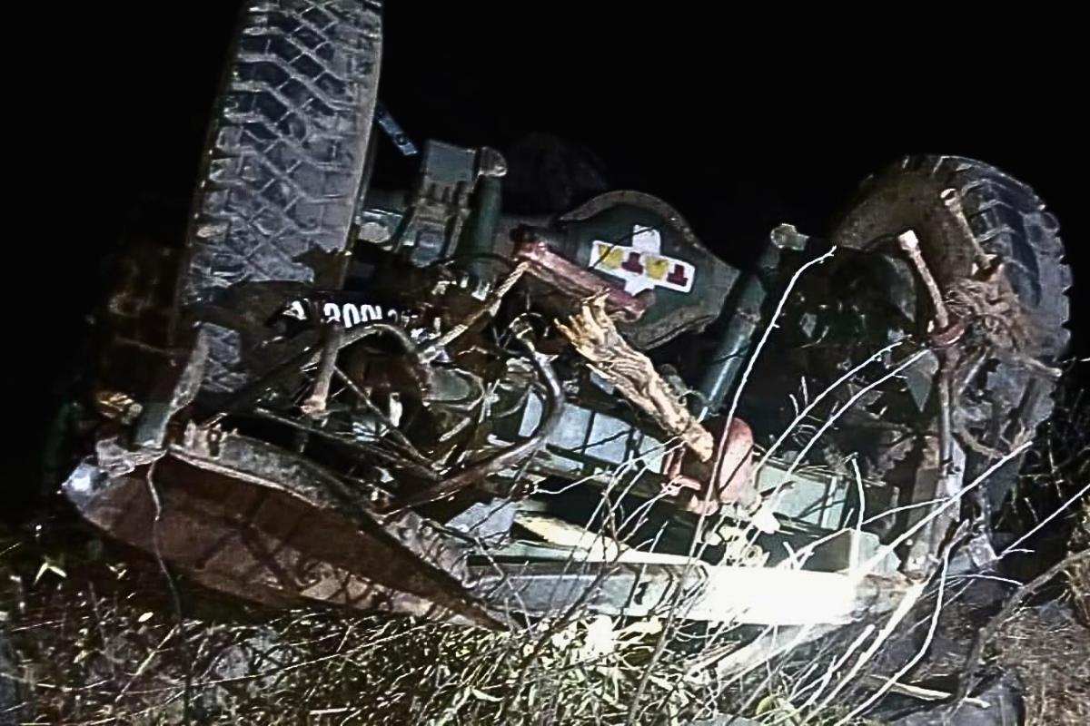 Five soldiers die in tragic Poonch gorge accident.