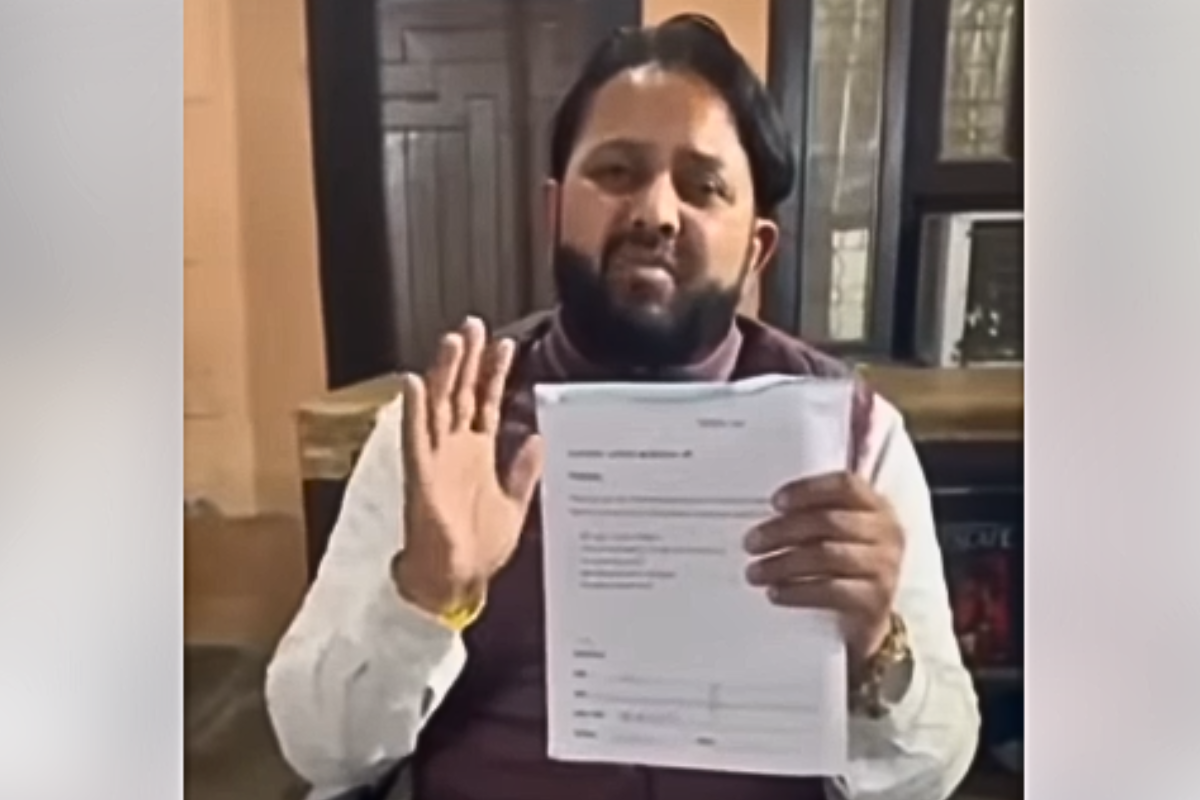 AAP Gandhi Nagar head exposes ₹2100 election stunt.