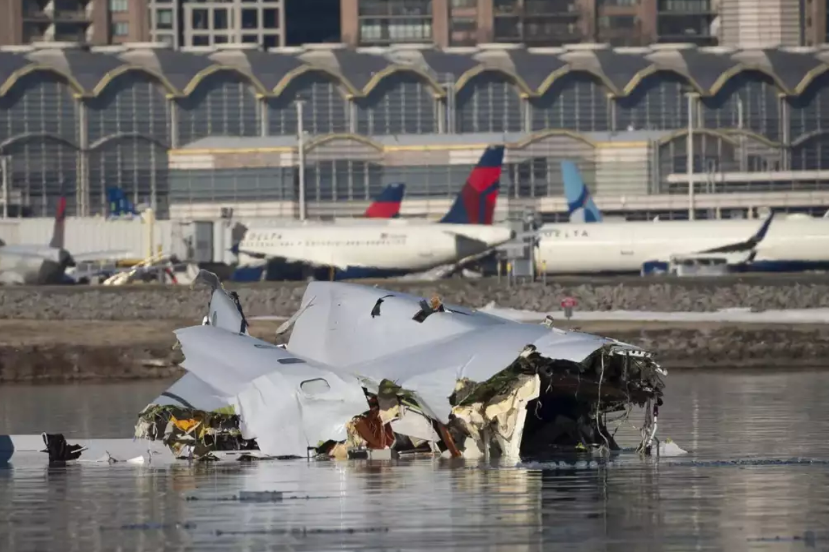 Indian-origin passengers among 67 killed in Washington crash.