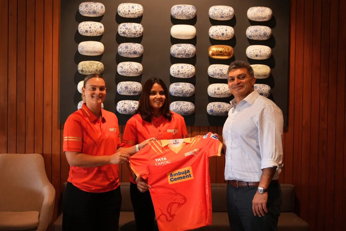 Gujarat Giants meet BCA President ahead of WPL home debut