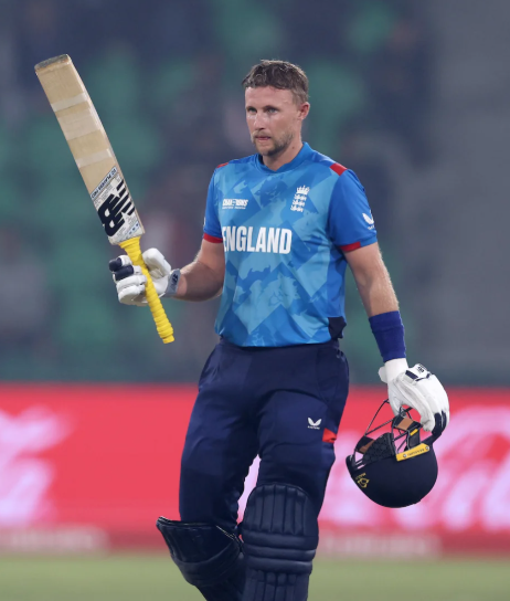 Joe Root brought up his ton in 98 balls.